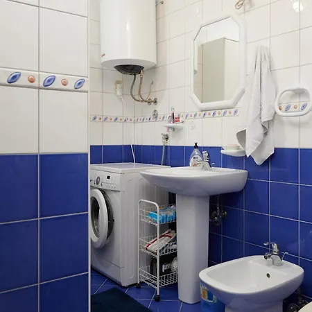 Tramontana With Sea View Apartman *