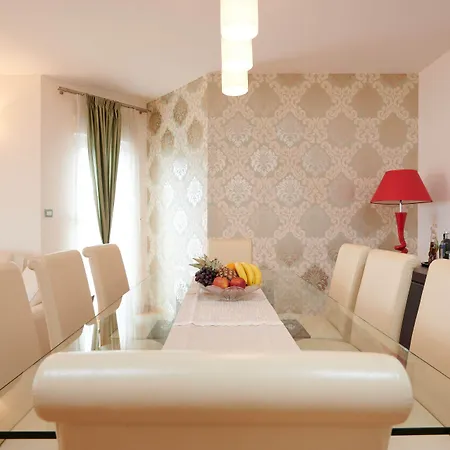 Tramontana With Sea View Apartman